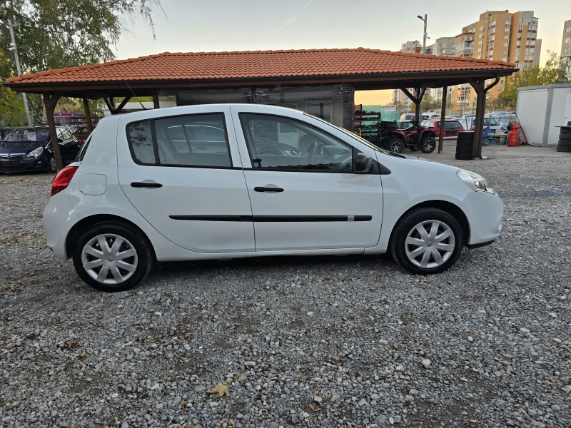 Renault Clio 1.2i FACELIFT , снимка 7 - Автомобили и джипове - 52300110