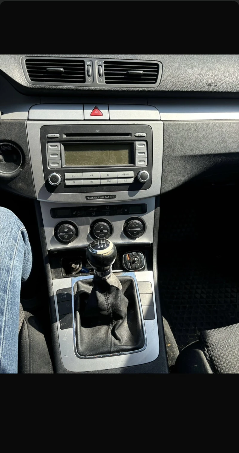 VW Passat, снимка 5 - Автомобили и джипове - 52950982