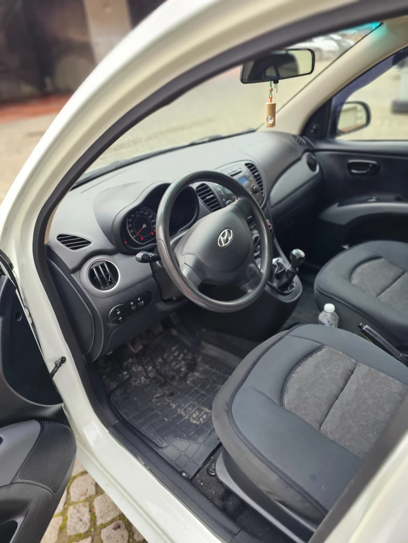 Hyundai I10, снимка 8 - Автомобили и джипове - 53283413