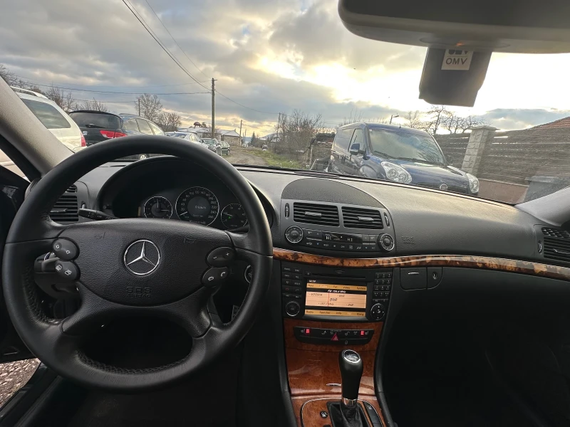 Mercedes-Benz E 280 4MATIC FACELIFT TOP, снимка 8 - Автомобили и джипове - 53285188