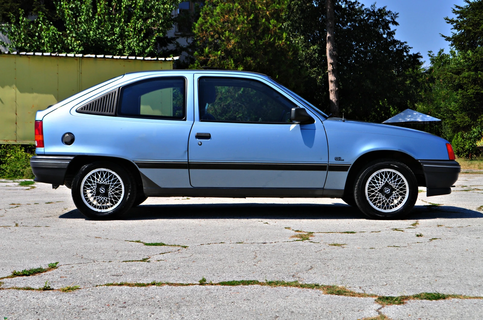 Opel Kadett 1.6 GL Automat УНИКАТ Швейцария - изображение 6