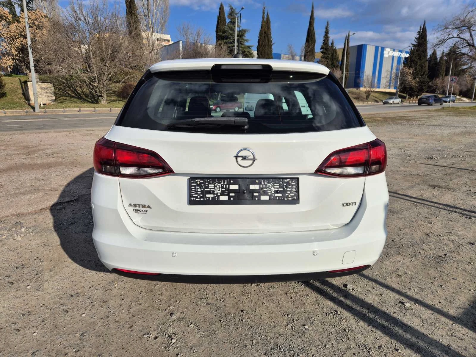 Opel Astra sport tourer - изображение 4