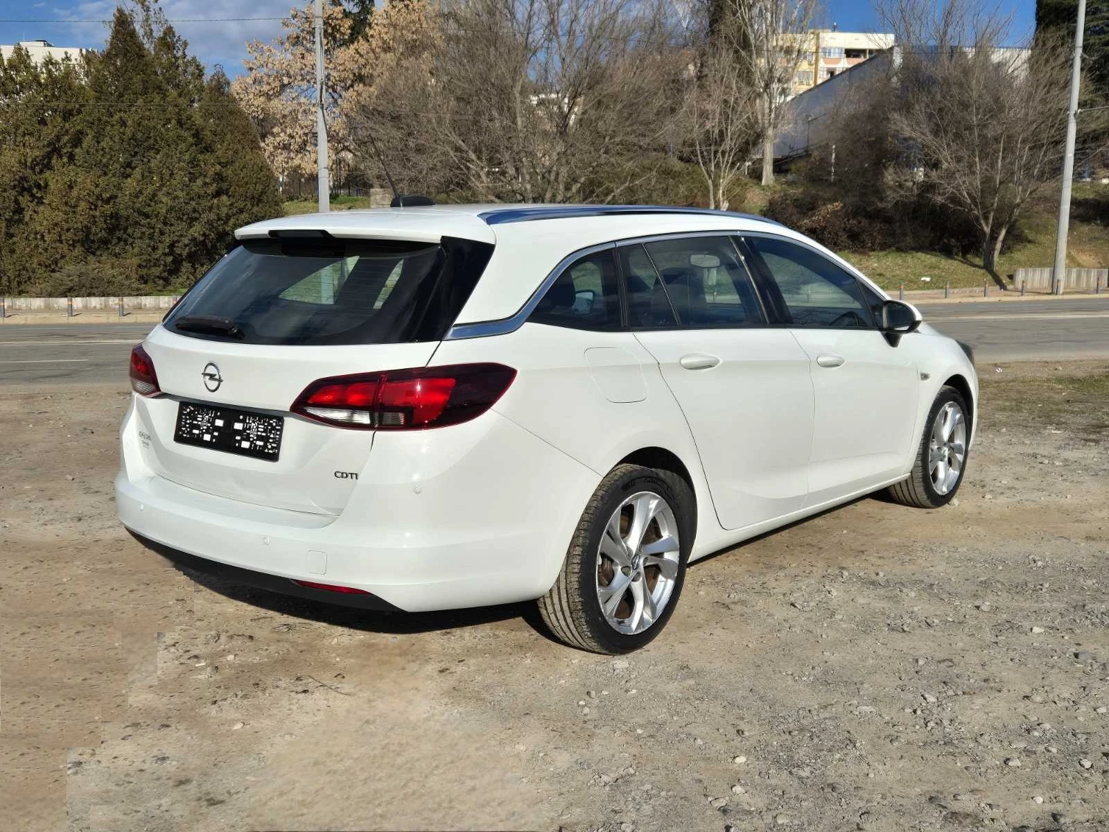 Opel Astra sport tourer - изображение 5