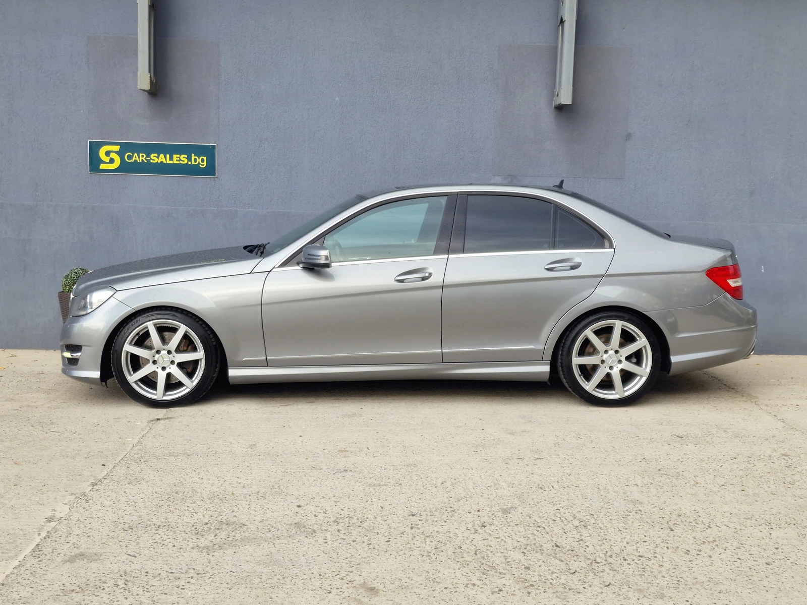 Mercedes-Benz C 300 3.0 SPORT 4MATIC LPG - изображение 5