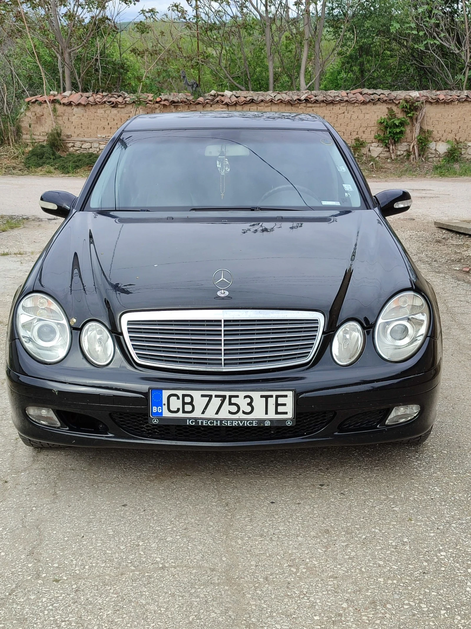 Mercedes-Benz E 270 2.7 177 - изображение 3