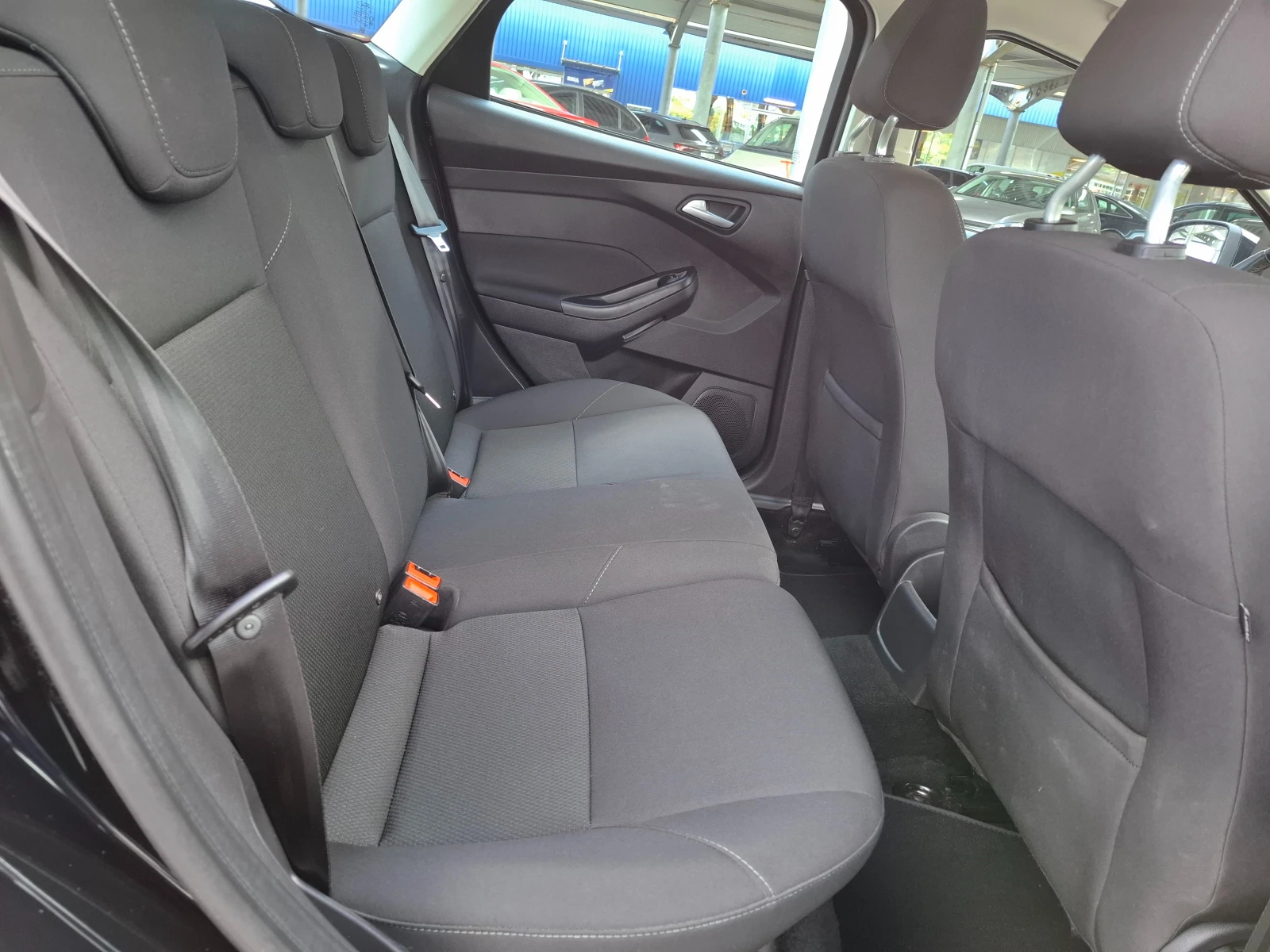Ford Focus 1.5 TDCi* Trend* EURO6 - изображение 9
