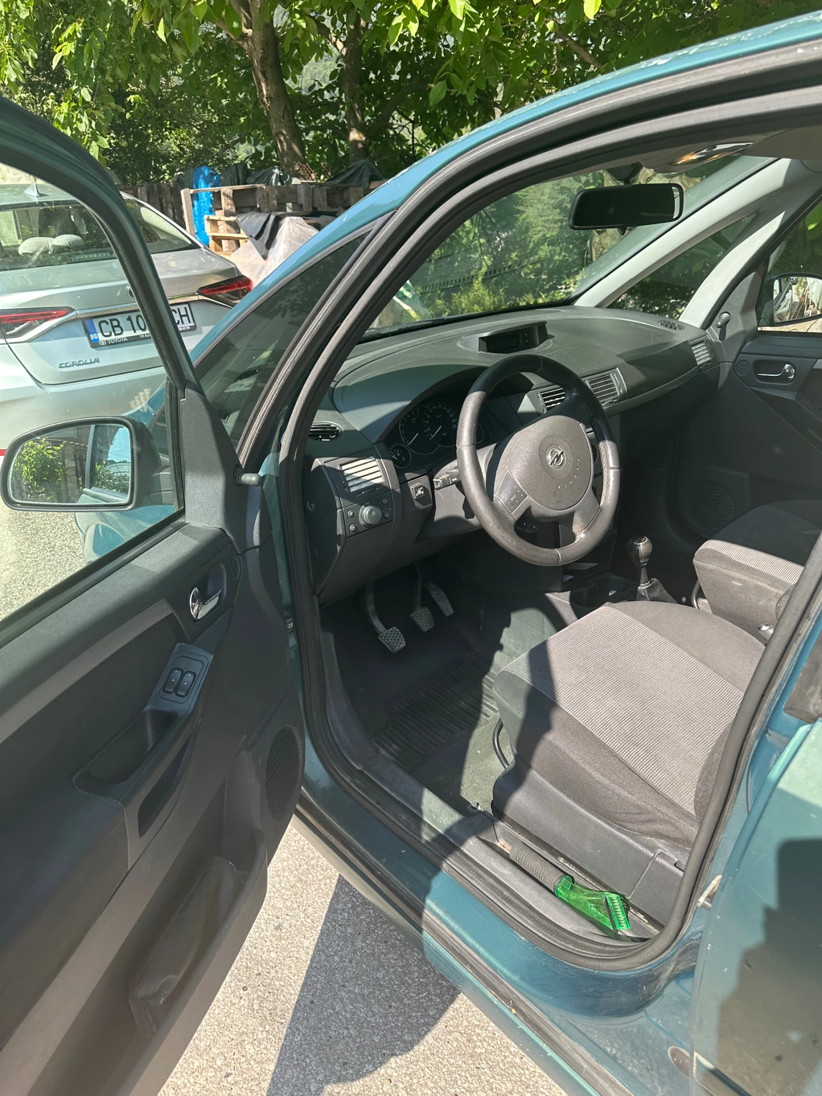 Opel Meriva 4 врати - изображение 3
