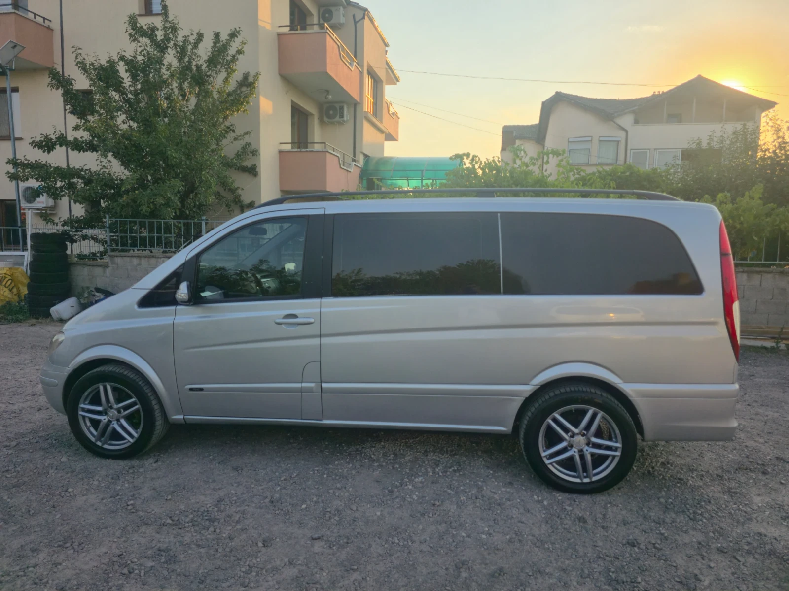 Mercedes-Benz Viano  - изображение 4