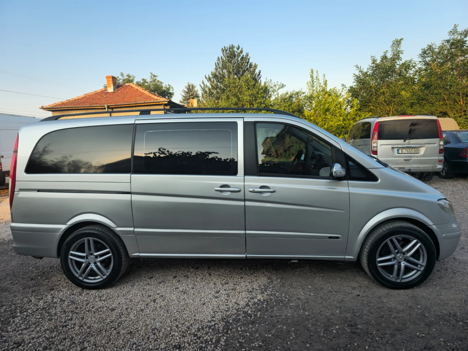 Mercedes-Benz Viano  - изображение 5