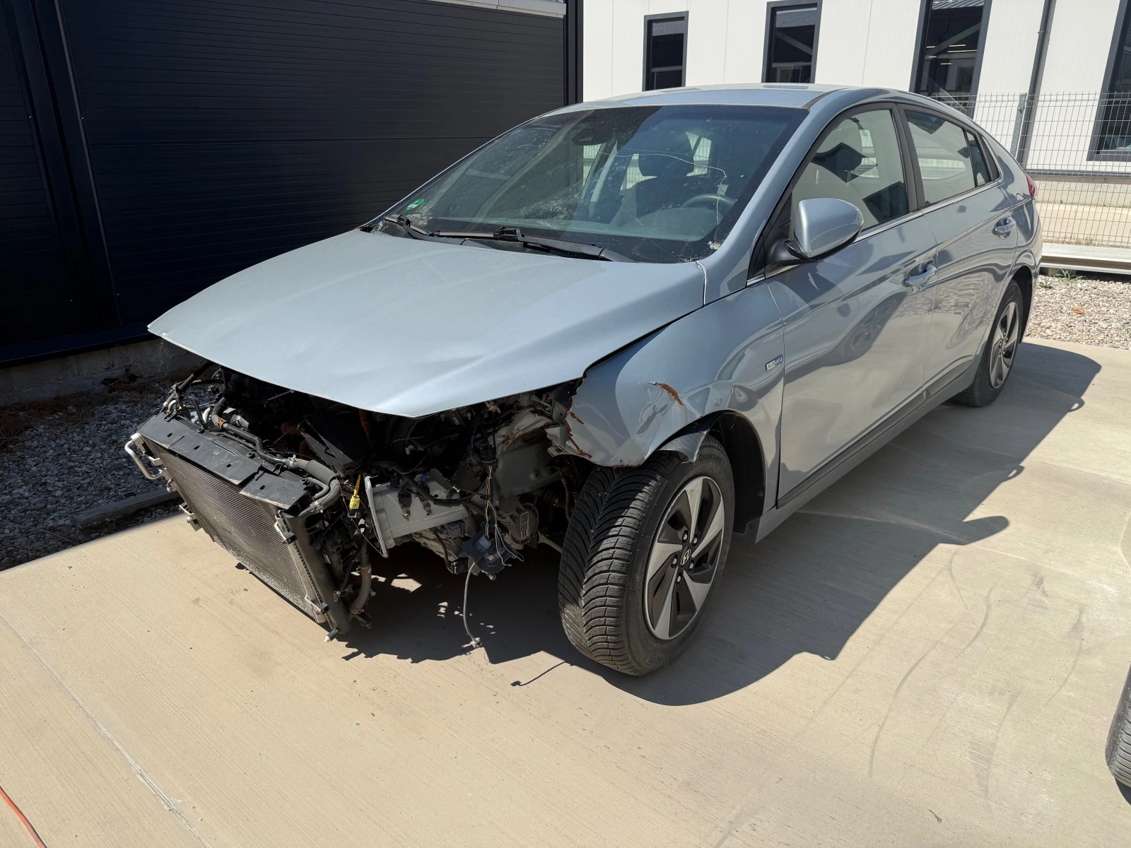 Hyundai Ioniq 1.6i-hybrid | Mobile.bg   1