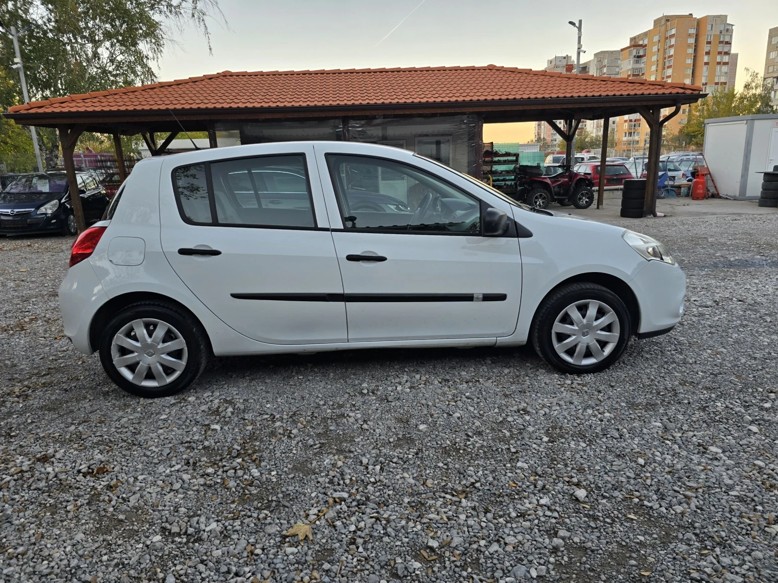 Renault Clio 1.2i FACELIFT  - изображение 7
