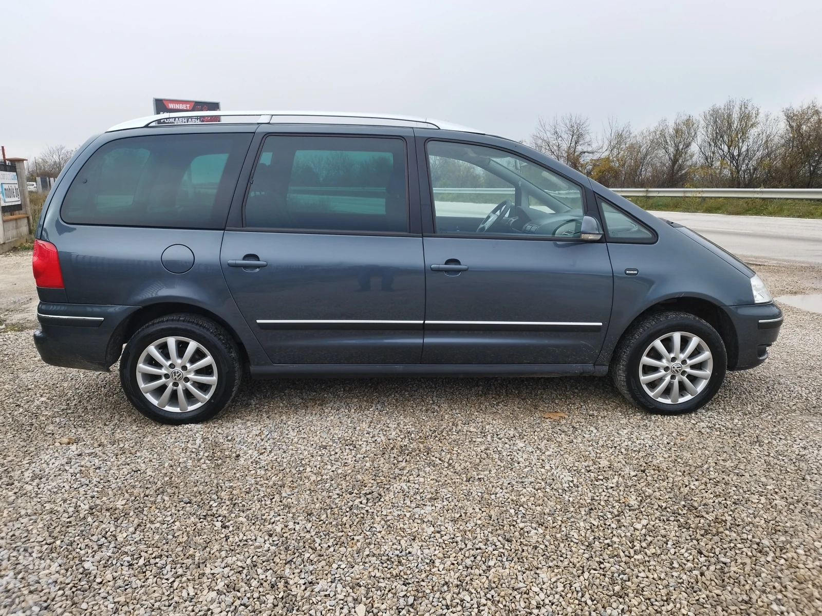 VW Sharan 2, 0 TDI 140 EURO 4 - изображение 6