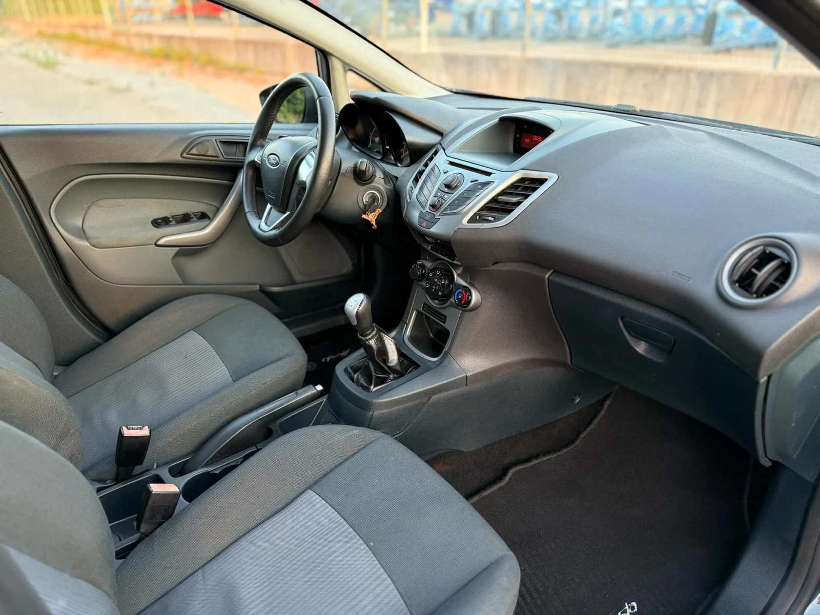 Ford Fiesta 1.4TDCI A/C | Mobile.bg � ����������� 9