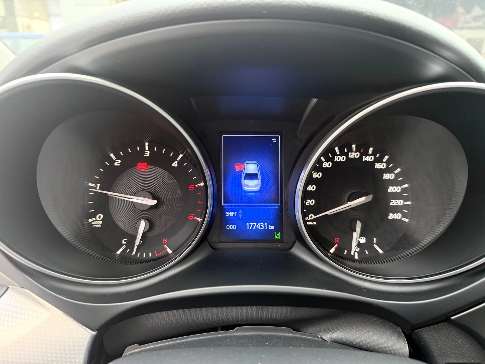 Toyota Avensis Facelift | Mobile.bg � ����������� 14