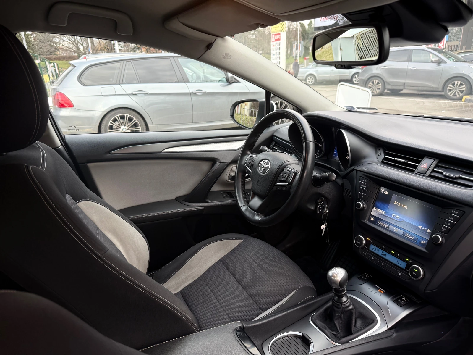 Toyota Avensis Facelift | Mobile.bg � ����������� 17