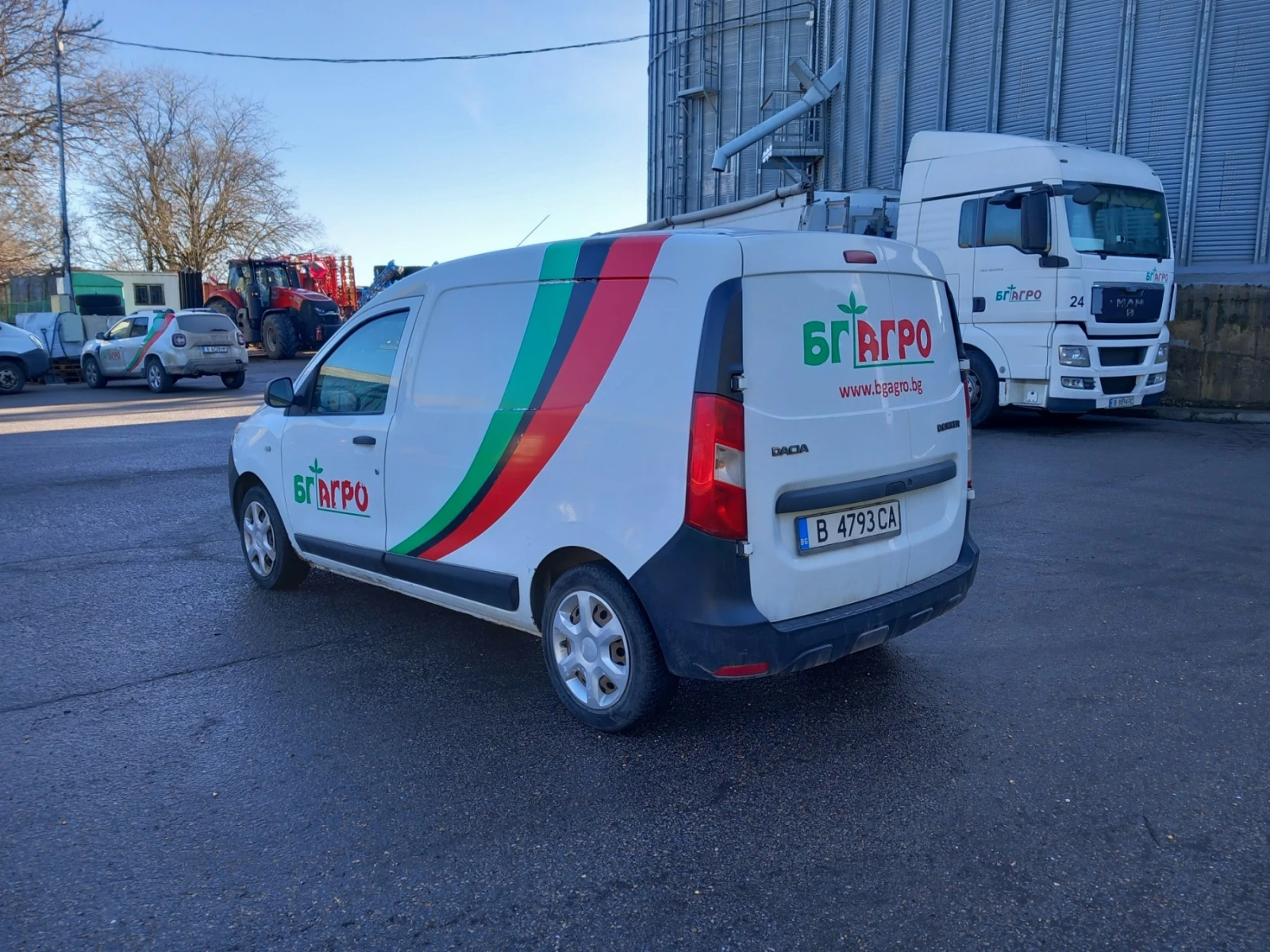 Dacia Dokker, снимка 5 - Автомобили и джипове - 53903499