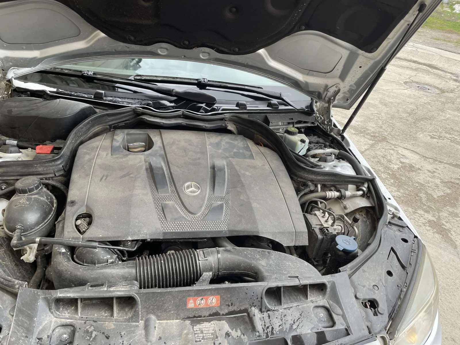 Mercedes-Benz C 220, снимка 5 - Автомобили и джипове - 53927535