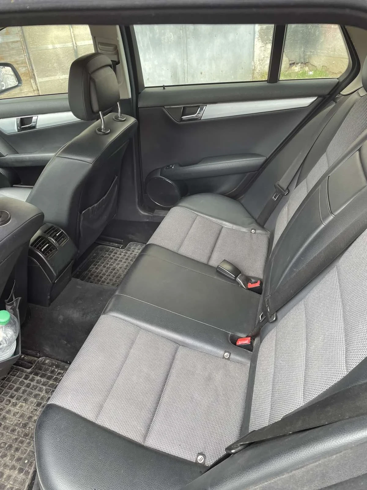 Mercedes-Benz C 220, снимка 10 - Автомобили и джипове - 53927535