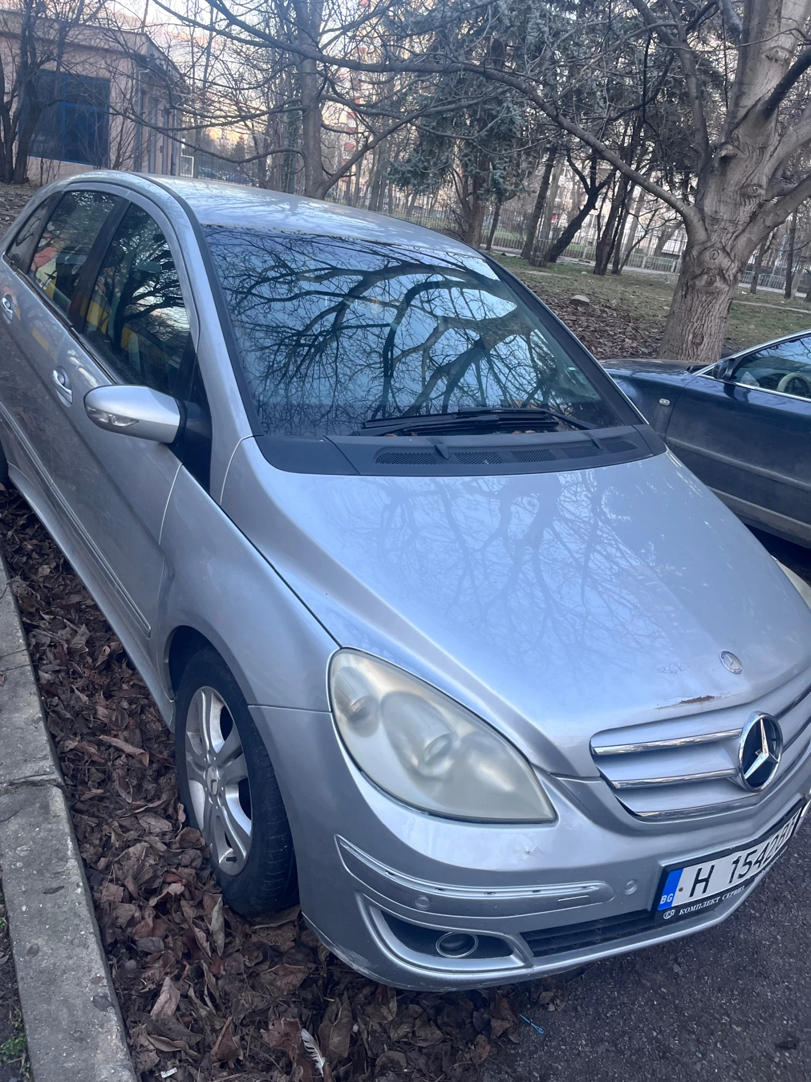 Mercedes-Benz B 180, снимка 8 - Автомобили и джипове - 54372455