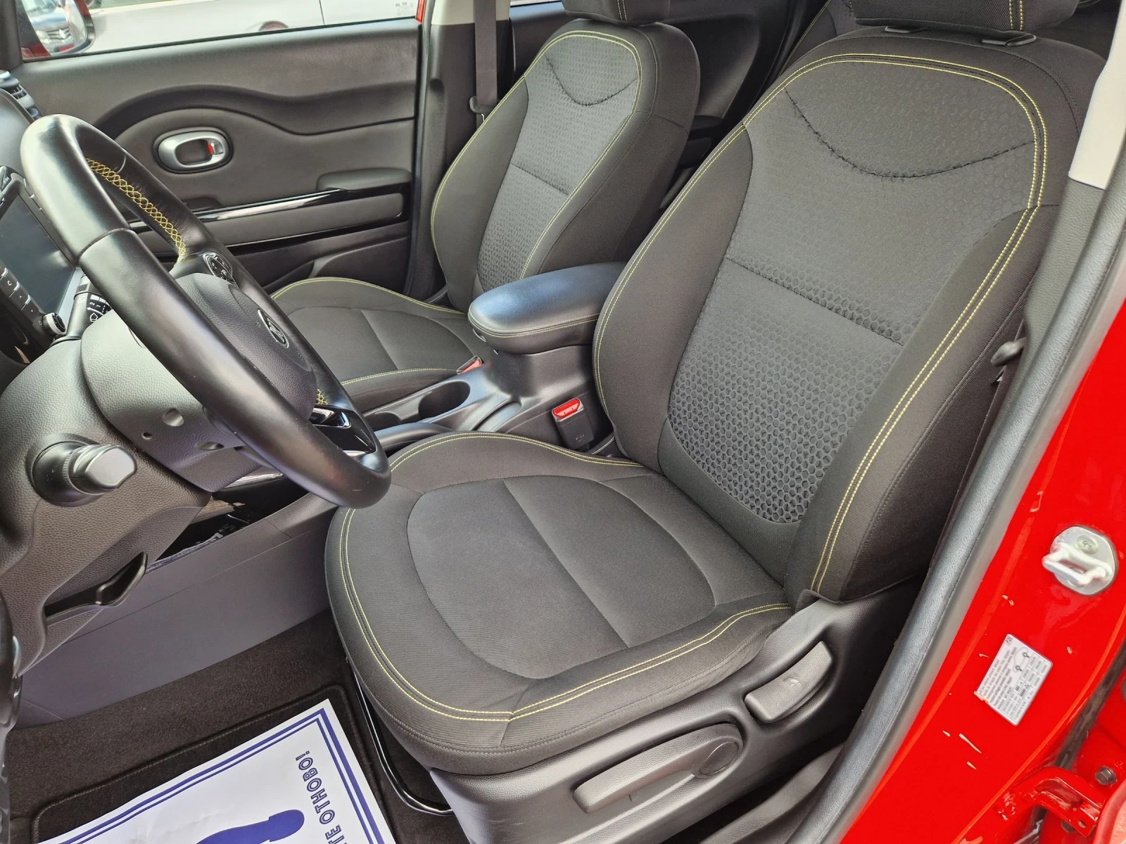 Kia Soul 1.6CRDi Фейслифт, снимка 12 - Автомобили и джипове - 54649112