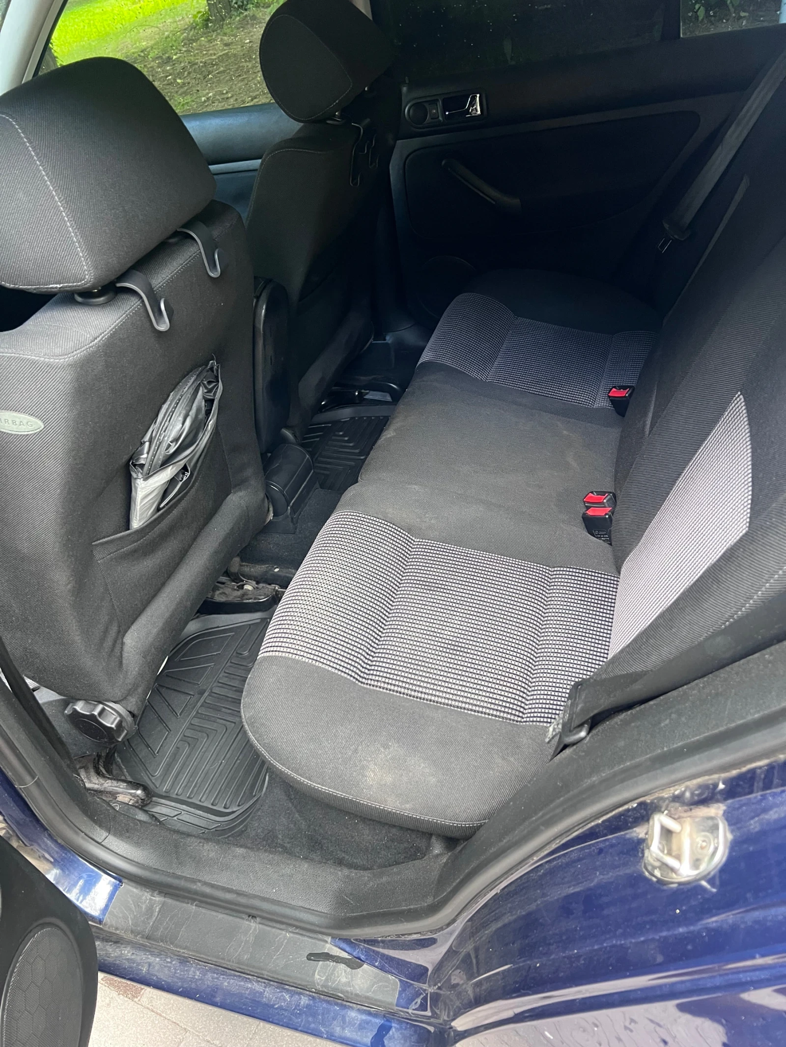 VW Golf 1.6 LPG, снимка 8 - Автомобили и джипове - 54715147