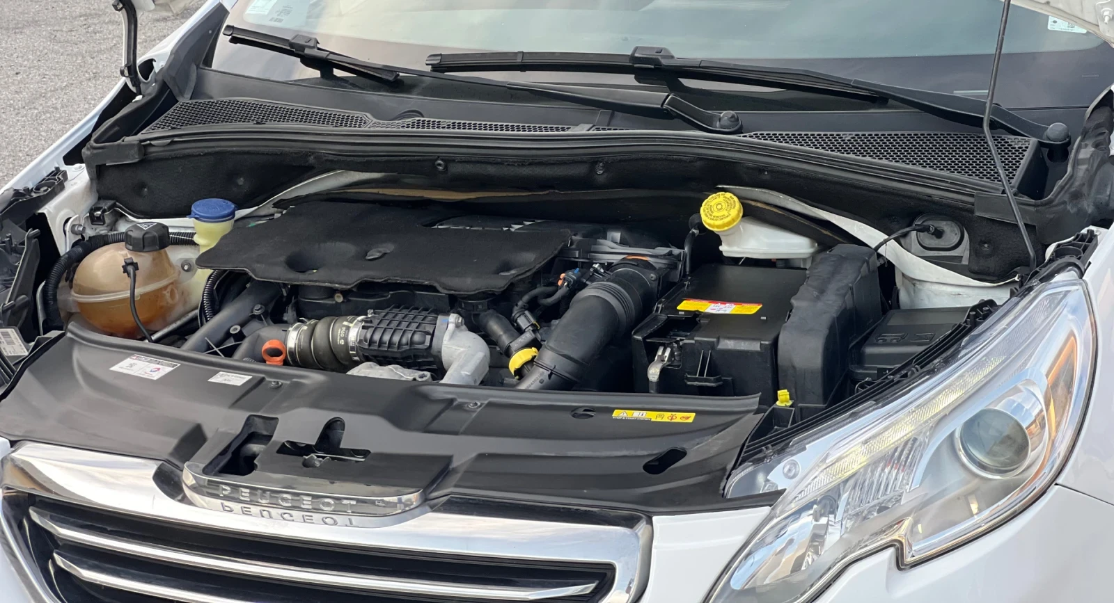 Peugeot 2008 PANORAMA NAVI KLIMATRONIC, снимка 16 - Автомобили и джипове - 54828971