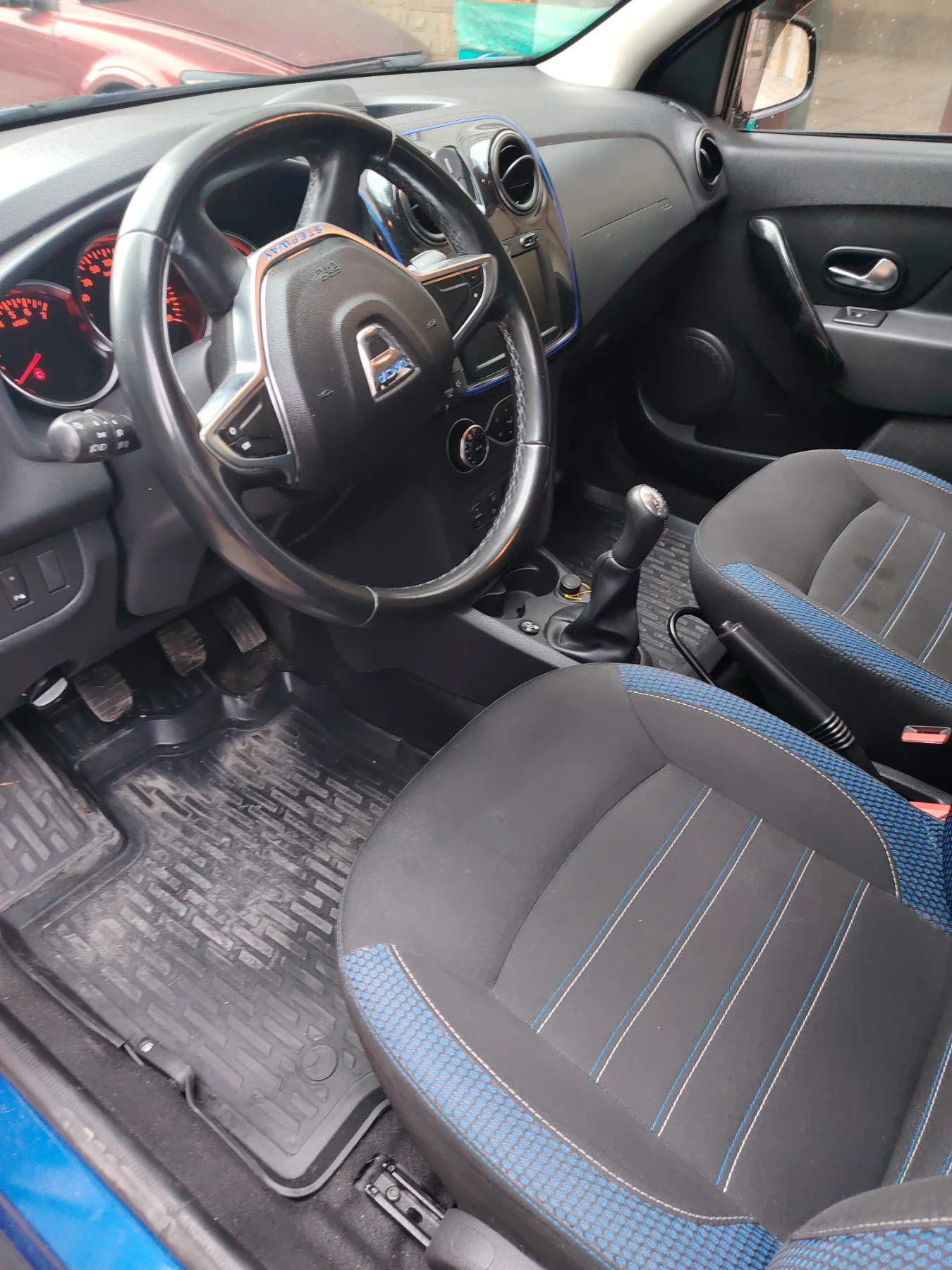 Dacia Logan Stepwey, снимка 6 - Автомобили и джипове - 54878788