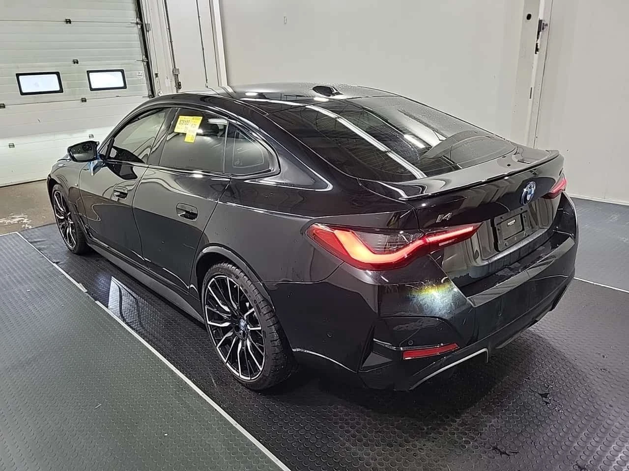 BMW i4 M50 | CARFAX | БЕЗ ПЪРВОНАЧАЛНА ВНОСКА, снимка 7 - Автомобили и джипове - 54963610
