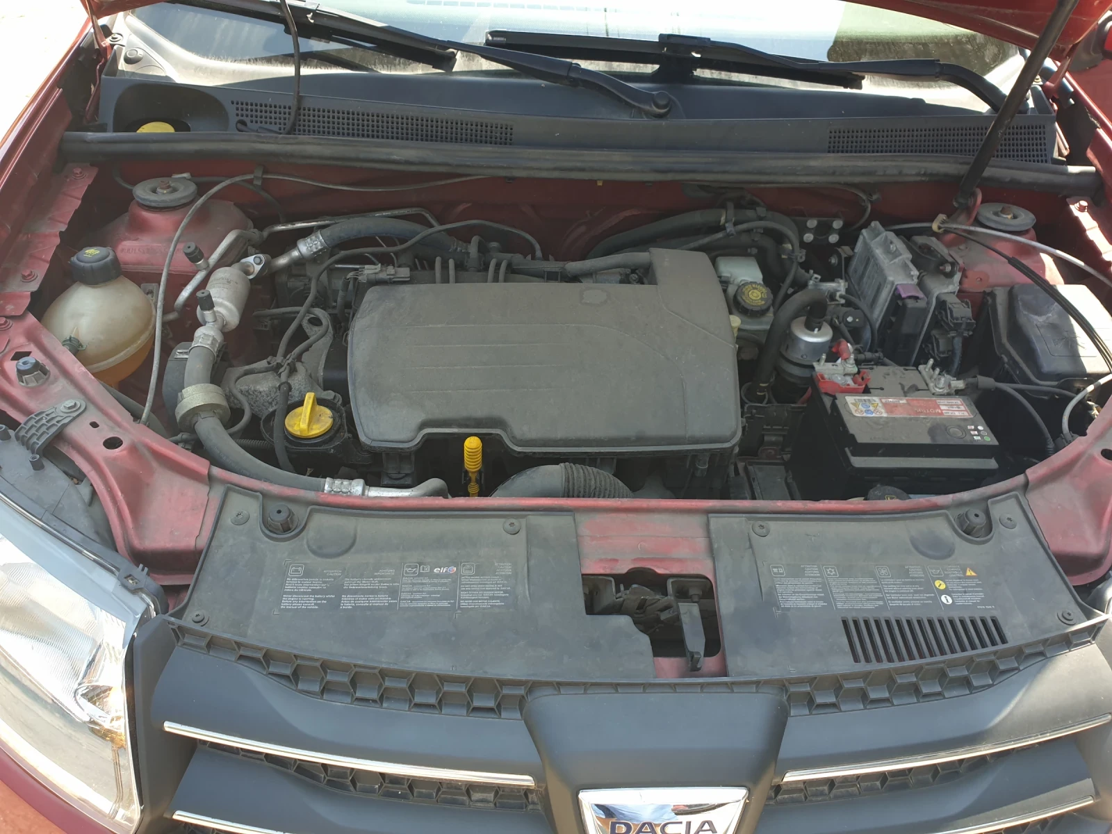 Dacia Sandero 1.2 GAZ, снимка 14 - Автомобили и джипове - 55339226
