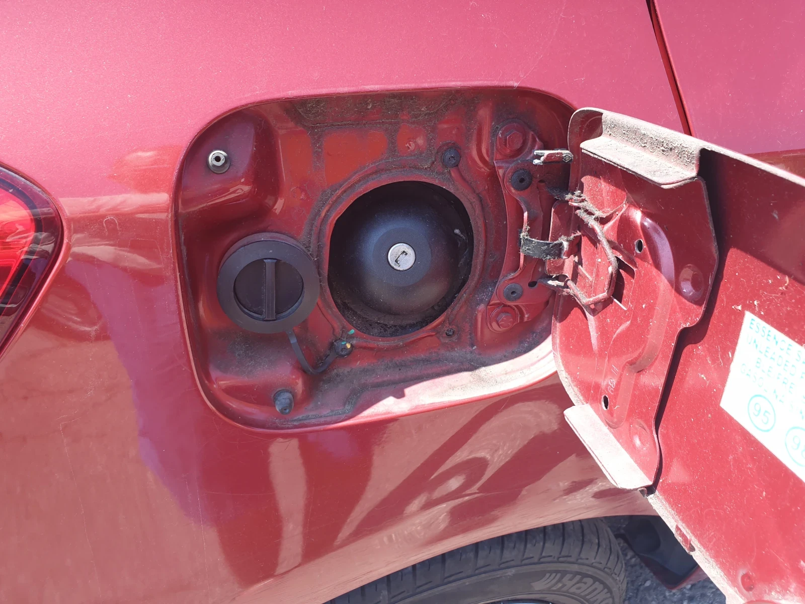 Dacia Sandero 1.2 GAZ, снимка 5 - Автомобили и джипове - 55339226