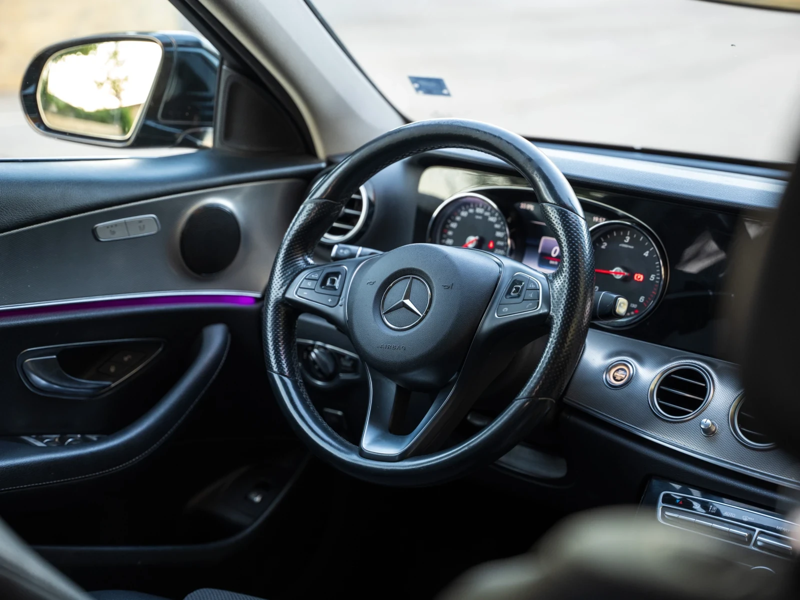 Mercedes-Benz E 200 W213, снимка 6 - Автомобили и джипове - 55578659
