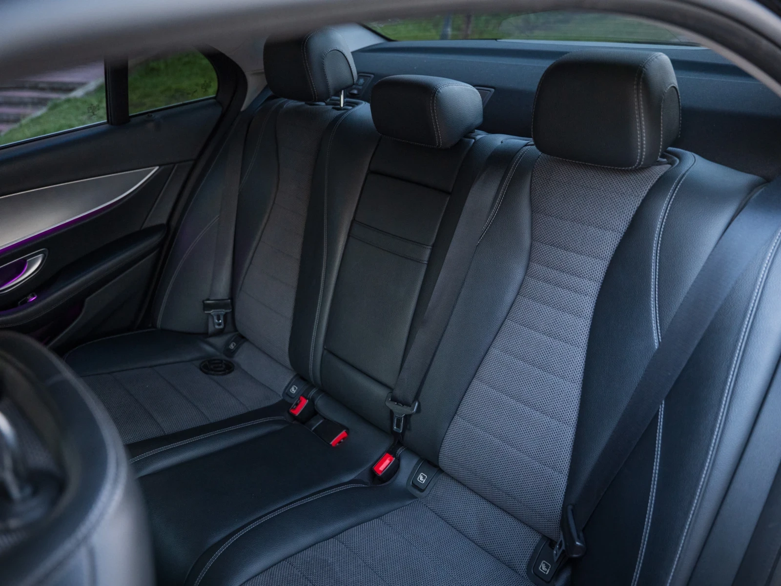 Mercedes-Benz E 200 W213, снимка 11 - Автомобили и джипове - 55578659