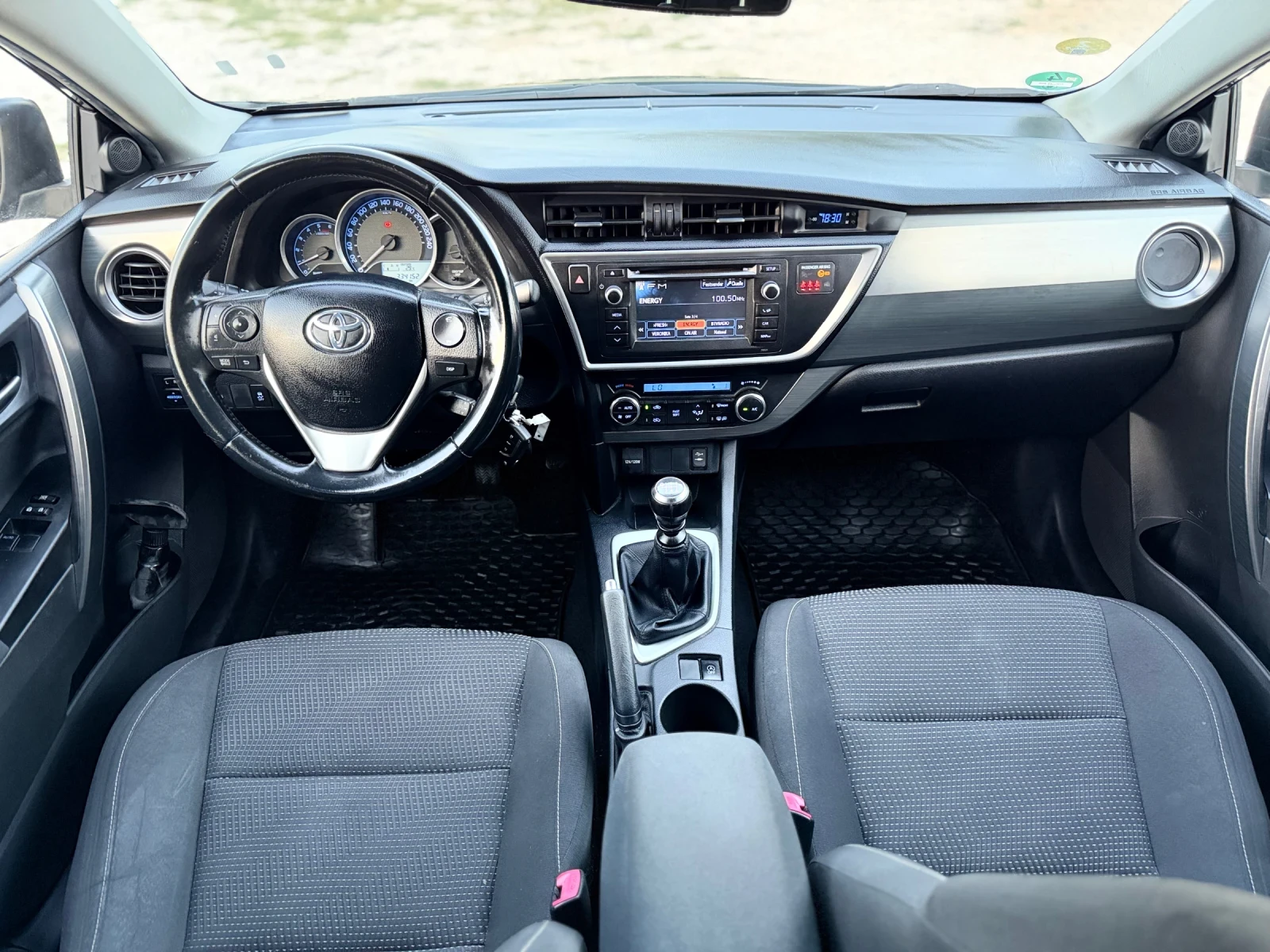 Toyota Auris 2.0 D-4D Life, снимка 13 - Автомобили и джипове - 55948756