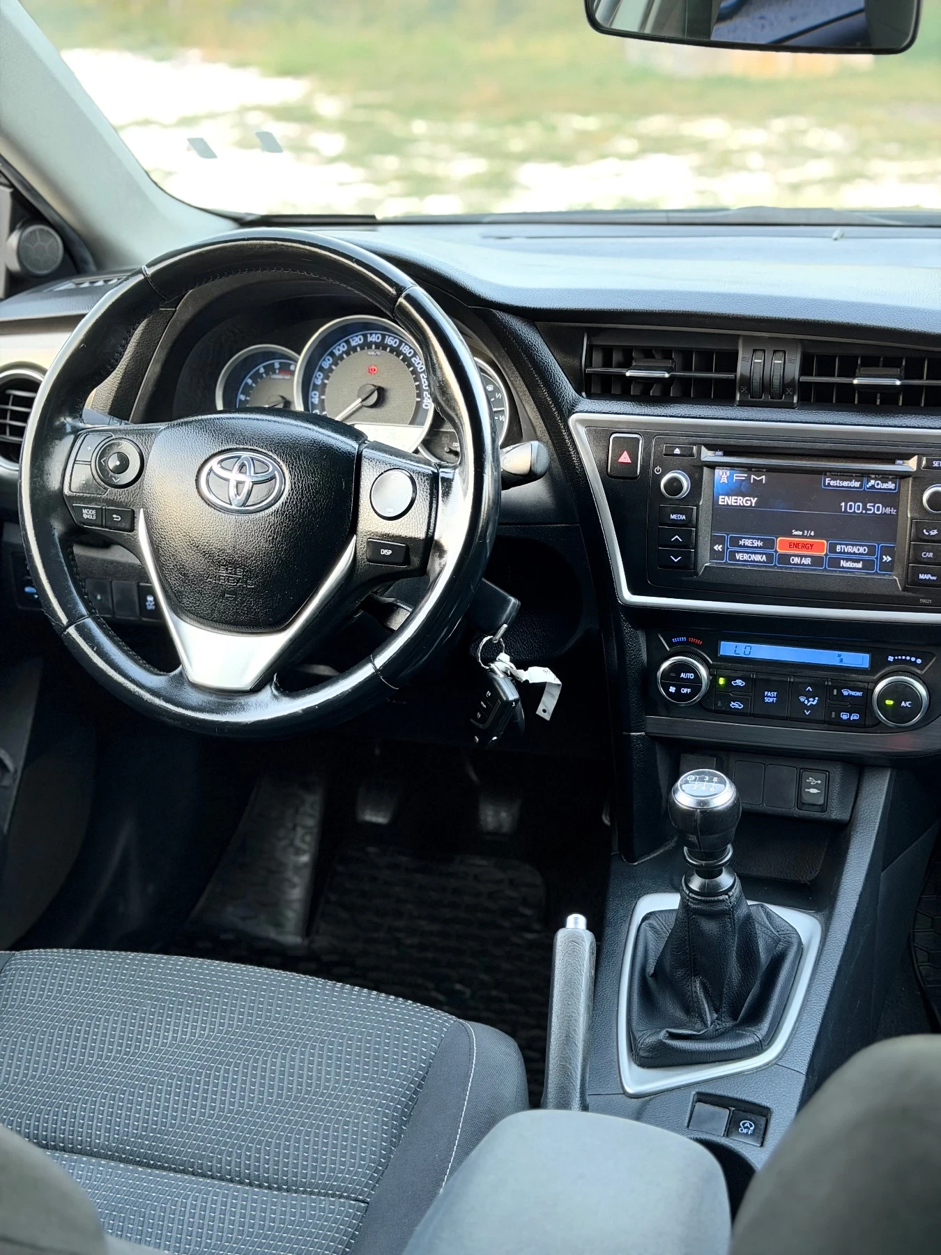 Toyota Auris 2.0 D-4D Life, снимка 12 - Автомобили и джипове - 55948756