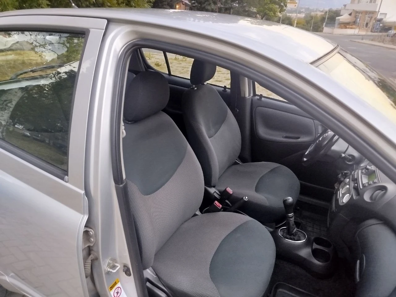 Toyota Yaris 1.4 D4D, снимка 11 - Автомобили и джипове - 56045854