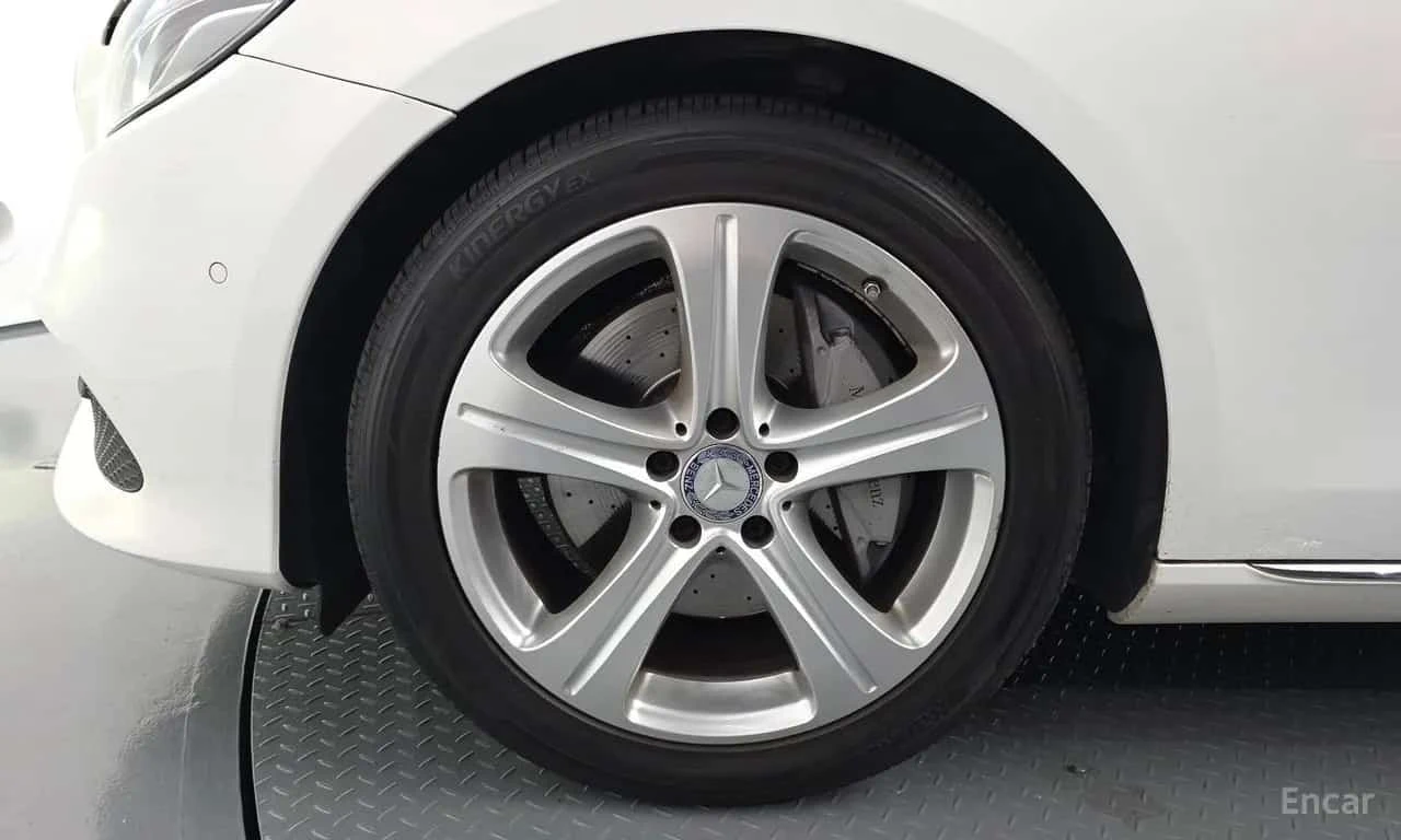 Mercedes-Benz E 220 * E220d Avantgarde * , снимка 5 - Автомобили и джипове - 56594537