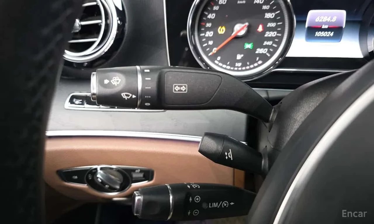Mercedes-Benz E 220 * E220d Avantgarde * , снимка 17 - Автомобили и джипове - 56594537