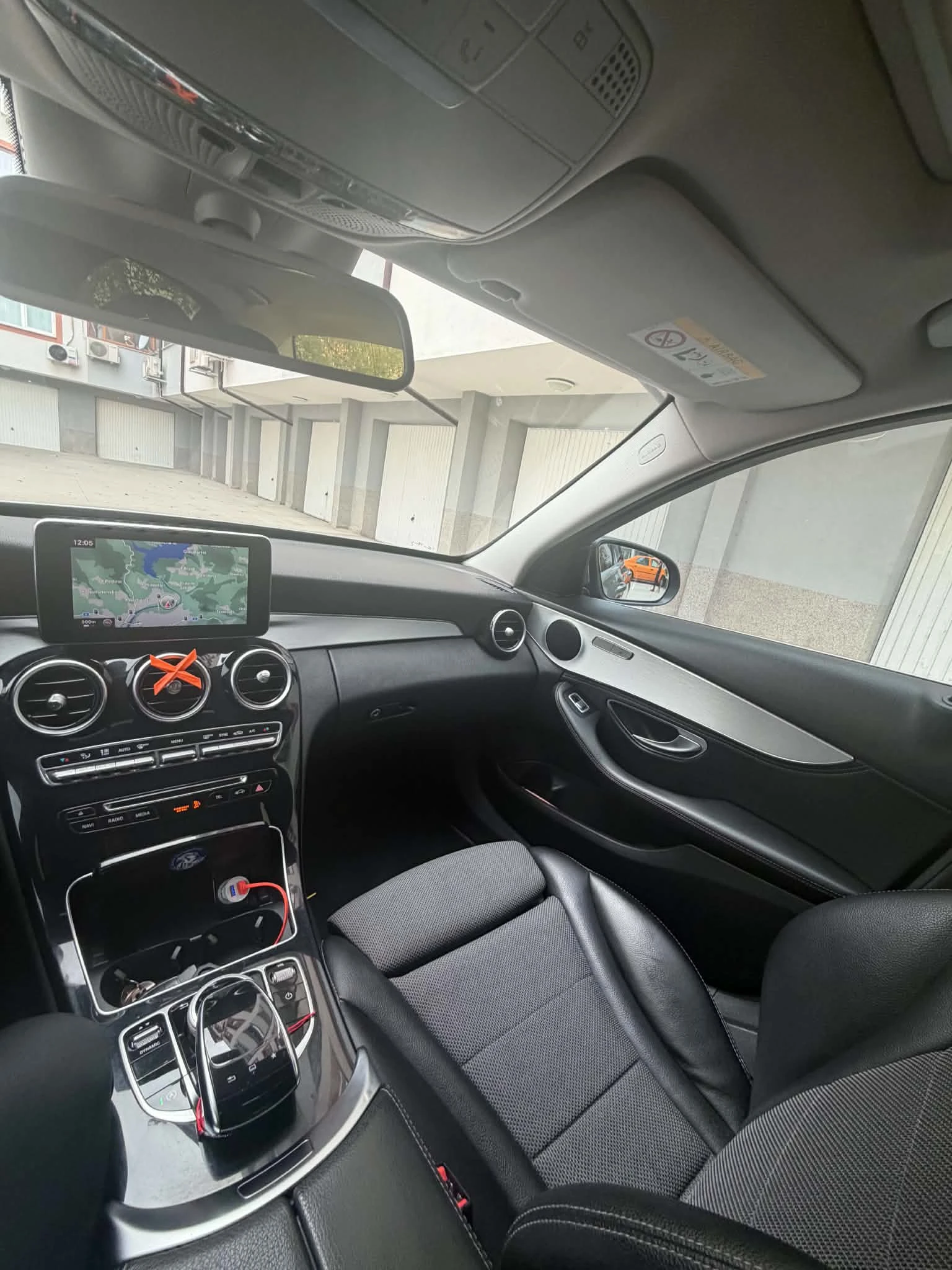 Mercedes-Benz C 220, снимка 7 - Автомобили и джипове - 56730621