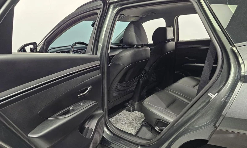 Hyundai Tucson Gasoline 1.6 Turbo 2WD Premium, снимка 11 - Автомобили и джипове - 52069609