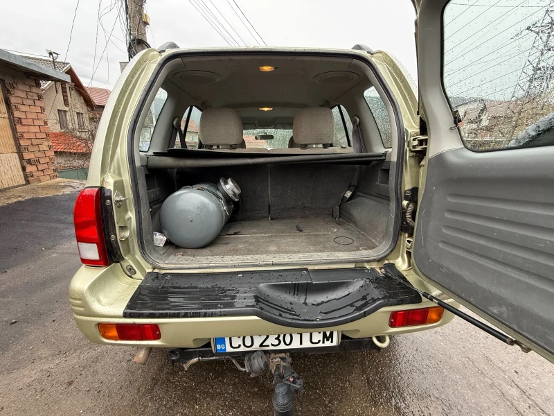 Suzuki Grand vitara 2.5L/ V6/ БЕНЗИН/ГАЗ, снимка 9 - Автомобили и джипове - 52456533