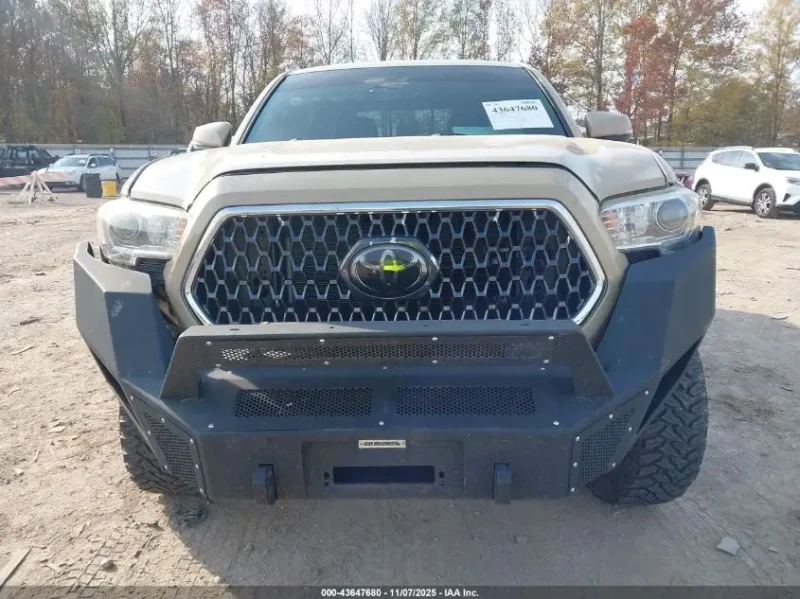 Toyota Tacoma TRD OFF ROAD, снимка 10 - Автомобили и джипове - 52865511
