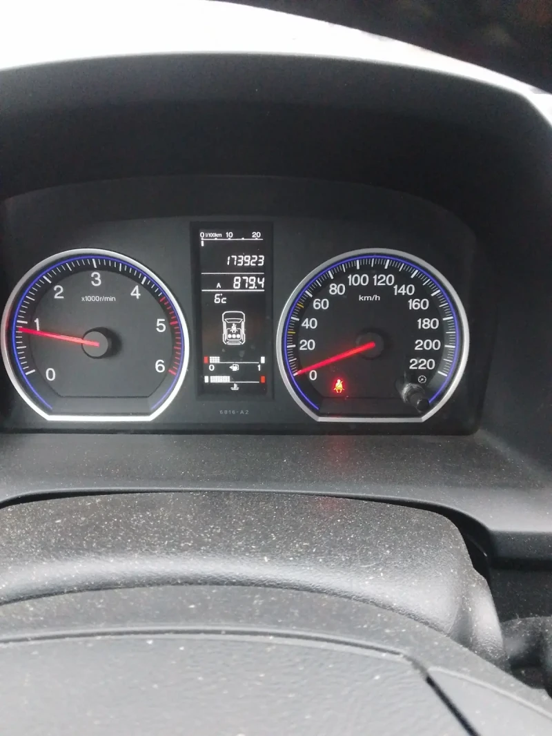 Honda Cr-v 2.2unikat, снимка 7 - Автомобили и джипове - 53295612