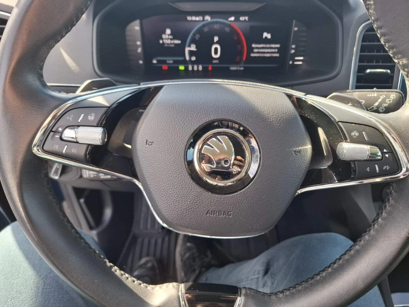 Skoda Karoq VISION, снимка 15 - Автомобили и джипове - 53495169