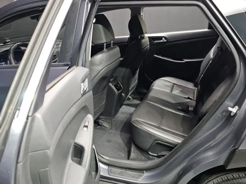 Hyundai Tucson 1.6 CRDi   2019   Автоматик   74 000 км   ТОП ЦЕНА, снимка 12 - Автомобили и джипове - 55132713