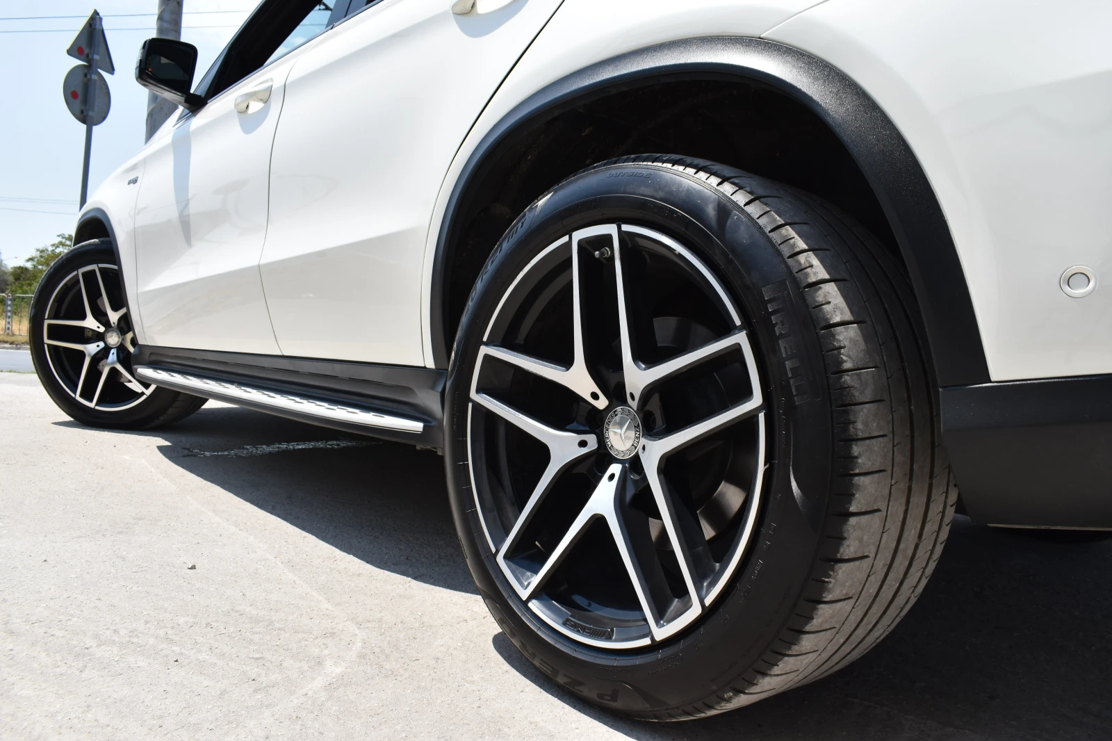 Mercedes-Benz GLE 43 AMG AMG-LINE* FULL-LED - изображение 2