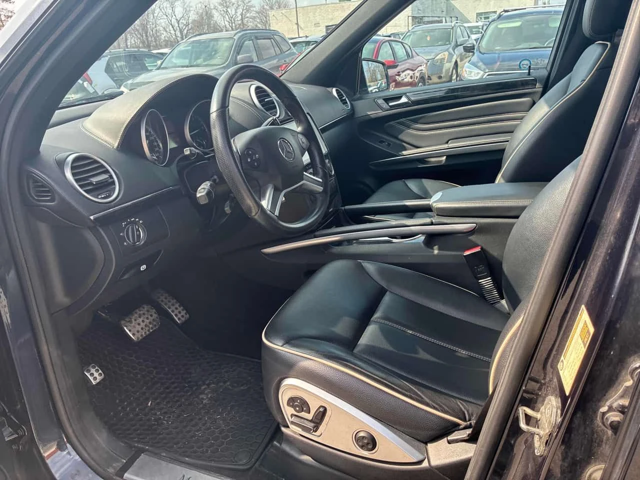 Mercedes-Benz ML 350 * BlueTEC * CARFAX * ЦЕНА ДО БЪЛГАРИЯ, снимка 6 - Автомобили и джипове - 53820319