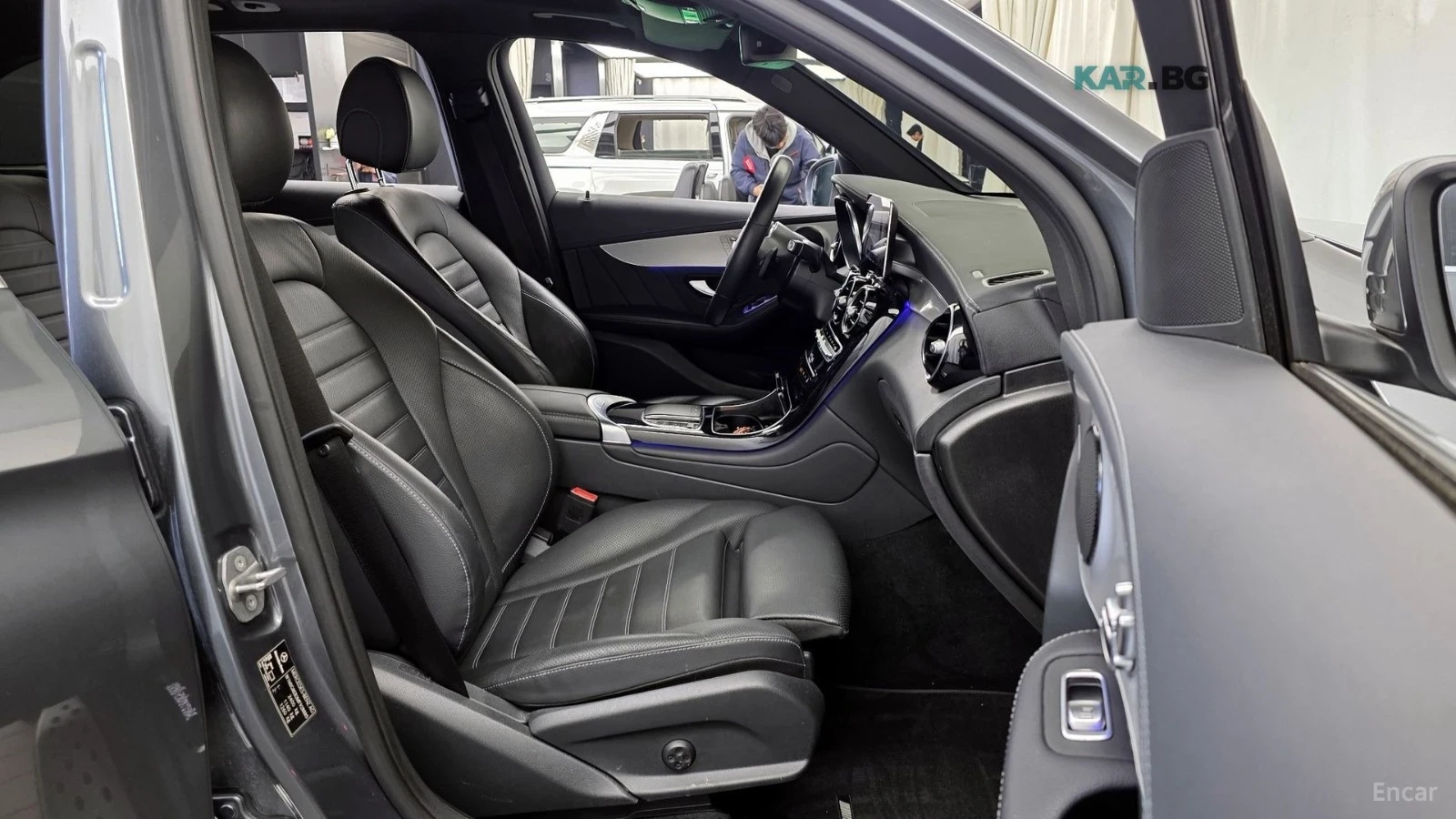 Mercedes-Benz GLC 300, снимка 8 - Автомобили и джипове - 55045239