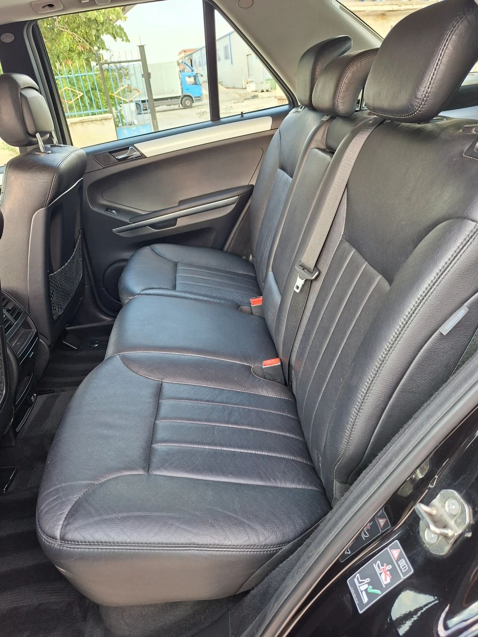 Mercedes-Benz ML 280 3.0 V6 на ПРУЖИНИ, снимка 14 - Автомобили и джипове - 55618396