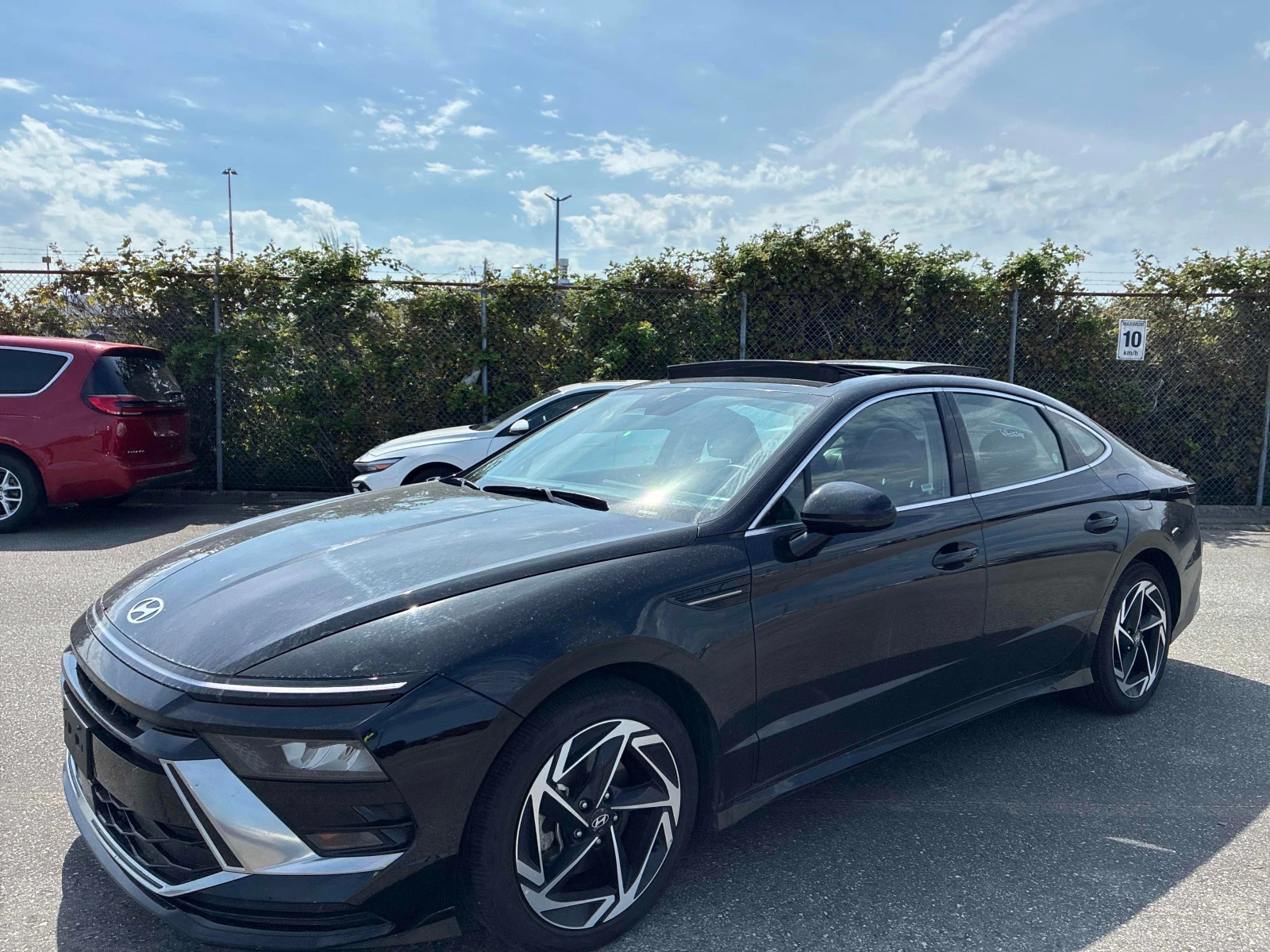 Hyundai Sonata | НИСКИ КМ | ЧИСТА ИСТОРИЯ, снимка 2 - Автомобили и джипове - 55712320