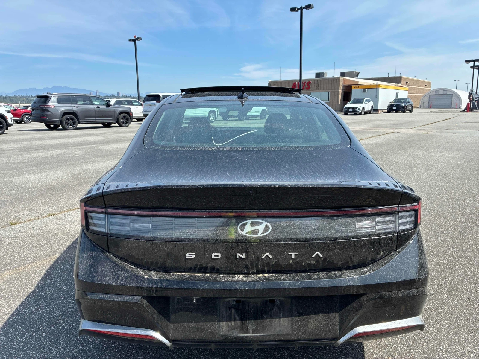 Hyundai Sonata | НИСКИ КМ | ЧИСТА ИСТОРИЯ, снимка 4 - Автомобили и джипове - 55712320